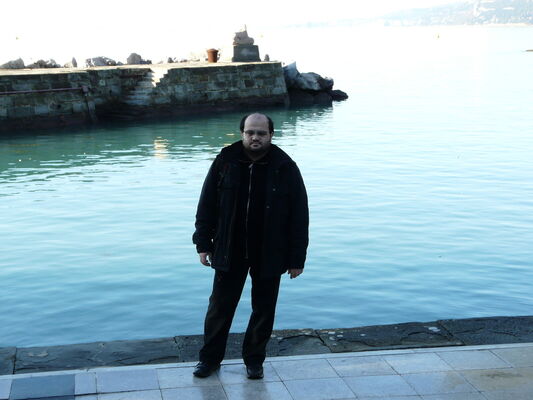  ,   Nero, 52 ,  