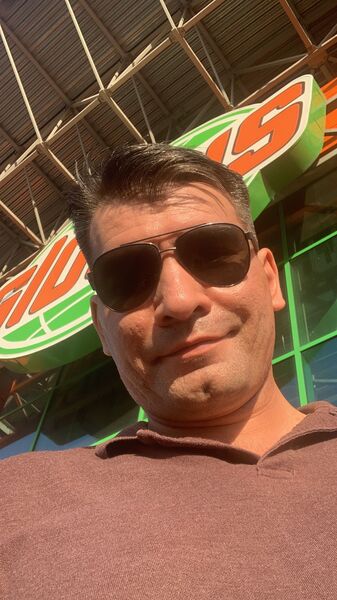  ,   Ivan, 39 ,   ,   