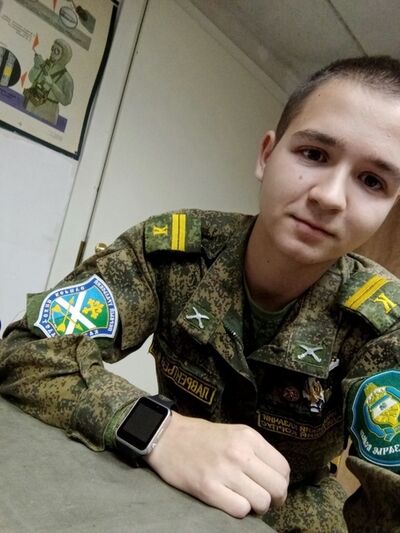  -,   Maxim, 21 ,   ,   , c , 