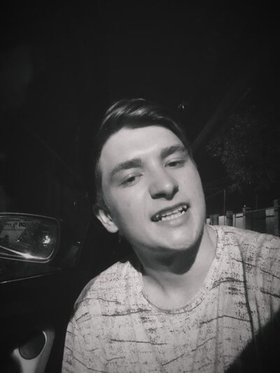  ,   Denis, 27 ,   ,   , c 