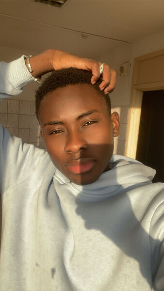  ,   Niangaly, 25 ,   ,   
