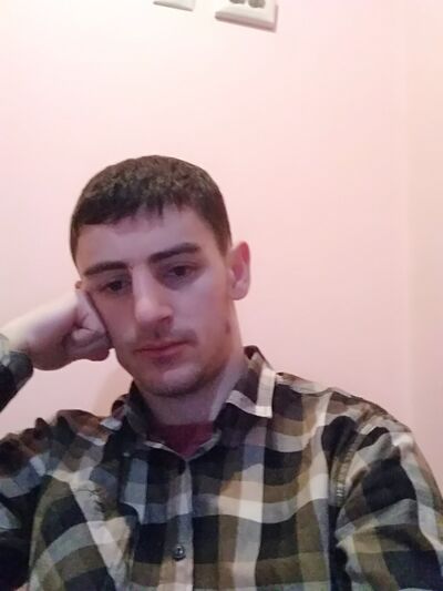  ,   Arman, 31 ,   ,   