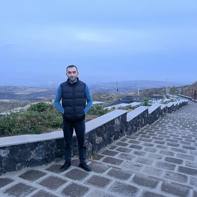  ,   Varujan, 27 ,   ,   