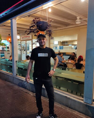  Holon,   Leonid, 37 ,   ,   , c , 
