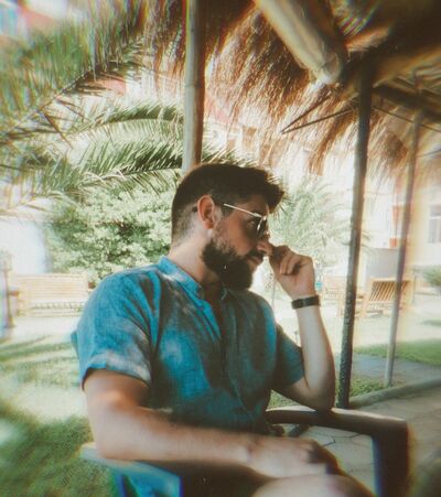  ,   Hayk, 28 ,   ,   , c , 