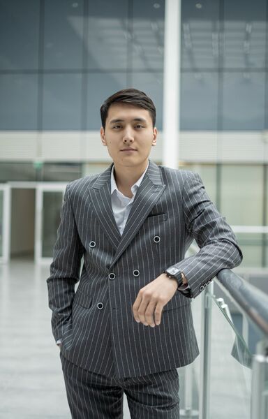 ,   Shah, 26 ,   ,   