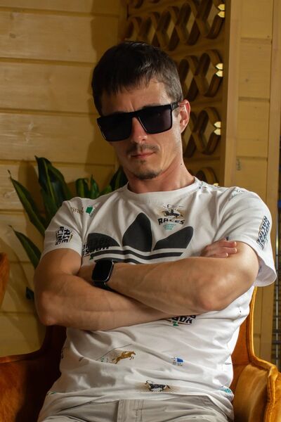  ,   Dmitry, 38 ,   ,   , c , 