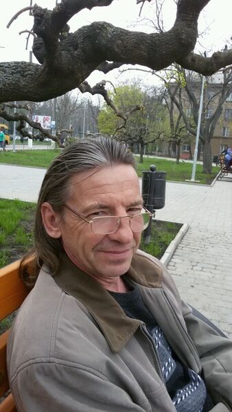  ,   Hoom, 57 ,   ,   , c 