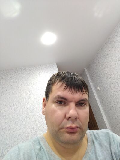  ,   Sergei, 20 ,  