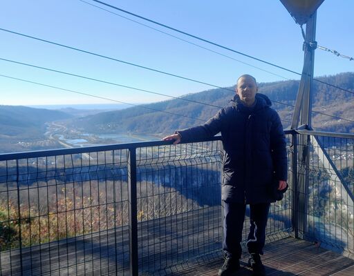  ,   Mikhail, 32 ,   ,   