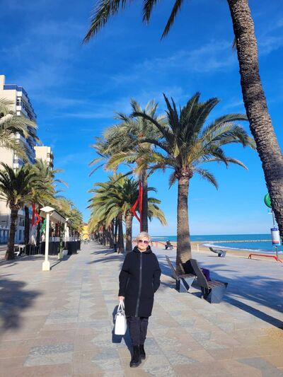  ,   Natallia, 62 ,     , c 
