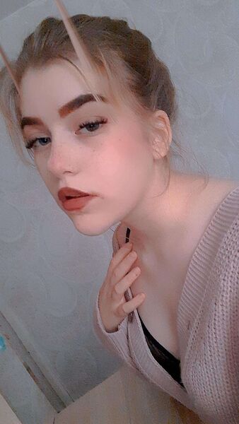  ,   Karina, 21 ,     , c , 