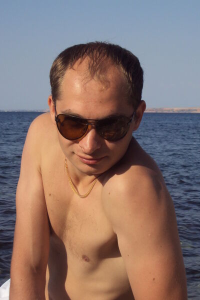  ,   Nikolia, 38 ,   