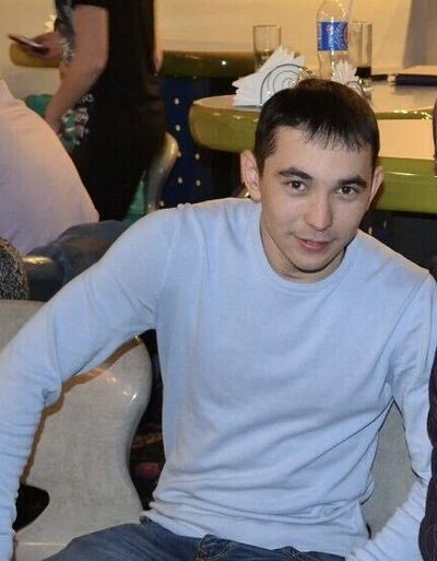  ,   Artur, 30 ,   ,   