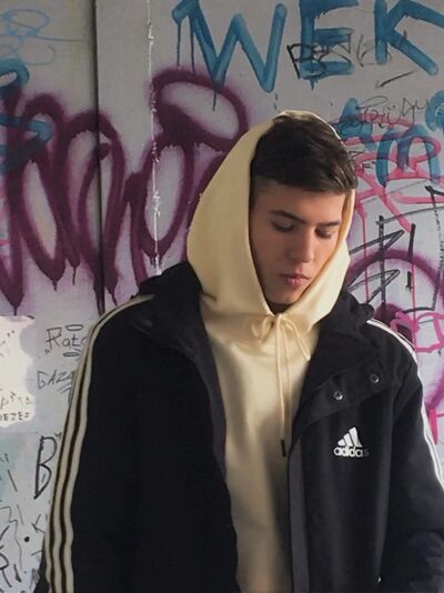  ,   Dima, 20 ,   ,   
