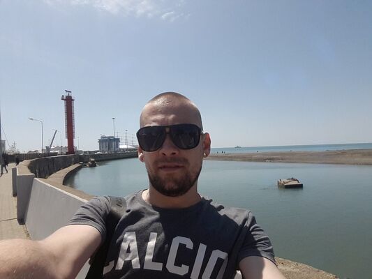 ,   Stef, 35 ,   