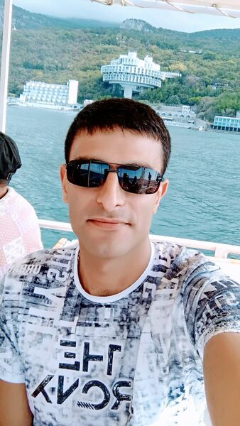  ,   Artur, 34 ,   ,   