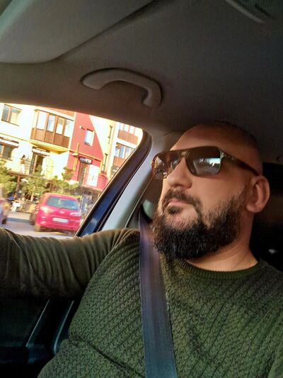  ,   Andre, 44 ,   ,   