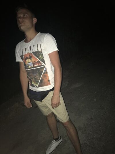  ,   Ruslan, 33 ,   ,   , c , 