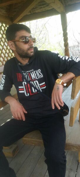  ,   Armen, 37 ,   ,   
