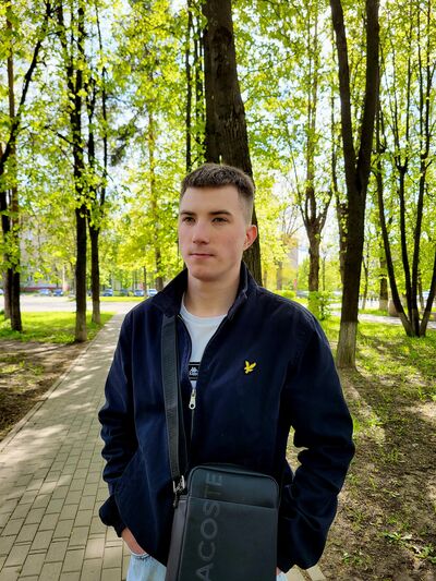 ,   Daniel, 22 ,   ,   