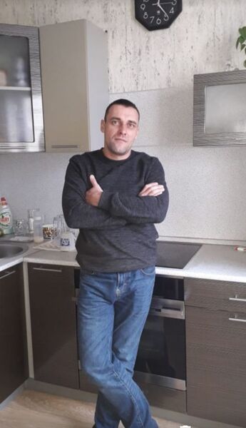  ,   Alex, 43 ,   ,   , c , 