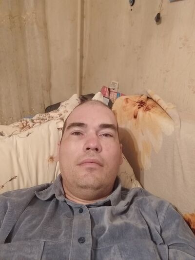  ,   Igor, 44 ,   