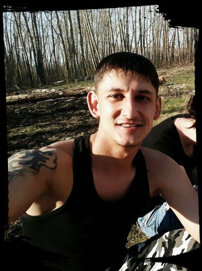  ,   Artur, 37 ,   