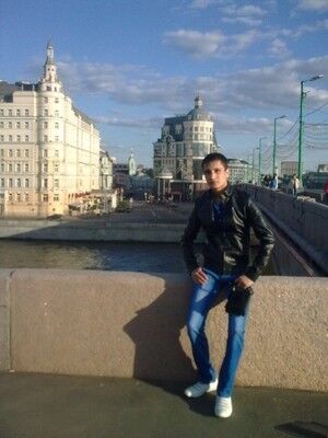  ,   Umid, 32 ,   