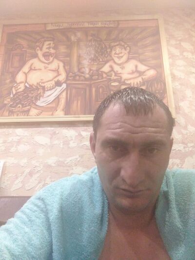  ,   Arman, 40 ,   ,   