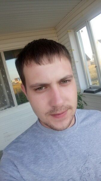  ,   Artem, 28 ,   