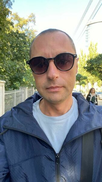  ,   Petro, 42 ,     , c 