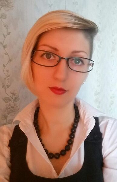  ,   Viki, 38 ,  
