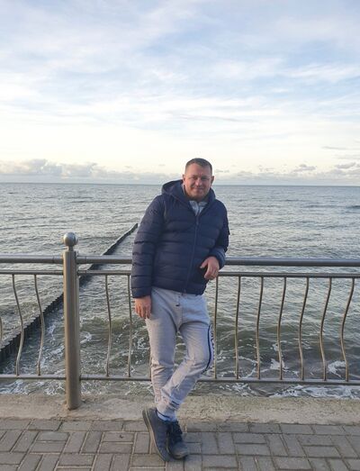  ,   Alex, 40 ,   ,   