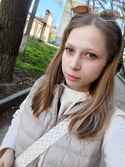  ,   Lana, 27 ,   ,   