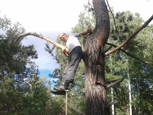  ,   Pavel, 41 ,  