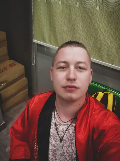  ,   Pavel, 33 ,   ,   , c 