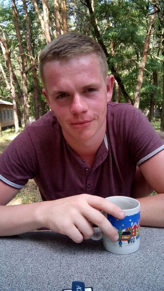  ,   Stas, 27 ,   