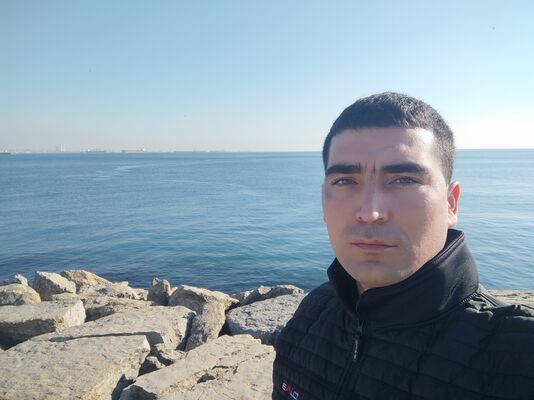  ,   Farrux, 33 ,  