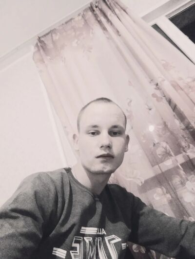  ,   Maxim, 26 ,   ,   , c , 