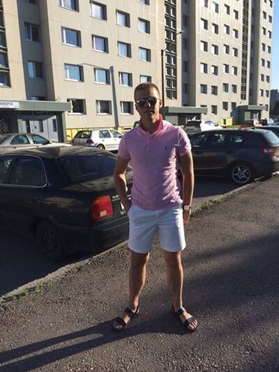  ,   Deniss, 36 ,   
