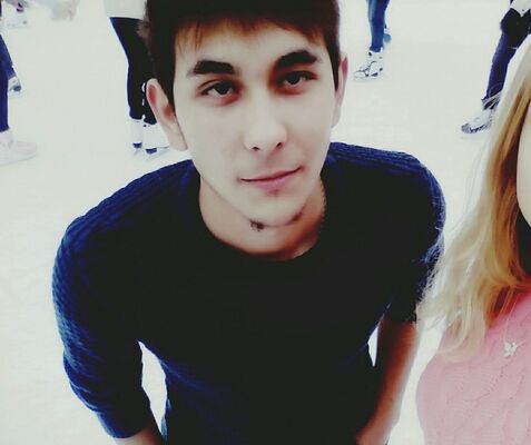  ,   Alex, 27 ,   
