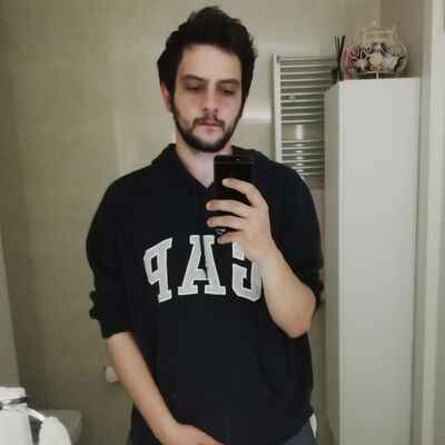  ,   Yigit, 32 ,   ,   , c , 