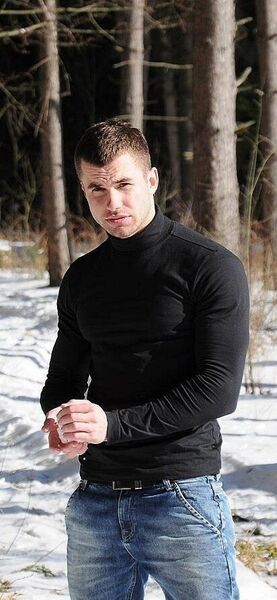  ,   Denis, 33 ,   , 