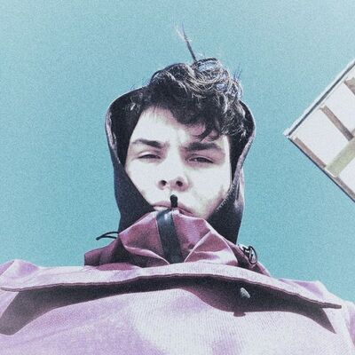  -,   , 22 ,   