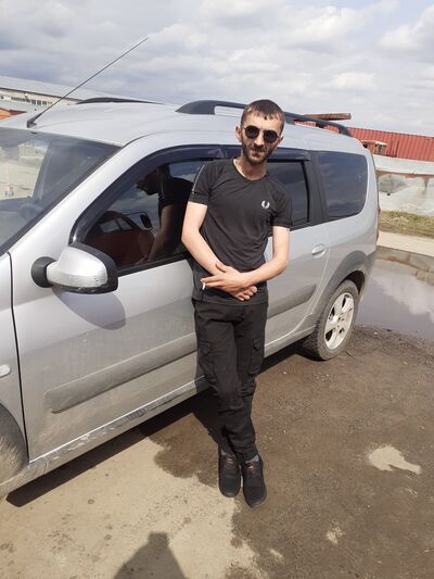  ,   Robert, 32 ,   ,   