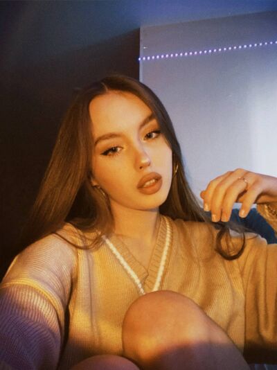  ,   Anya, 25 ,   ,   