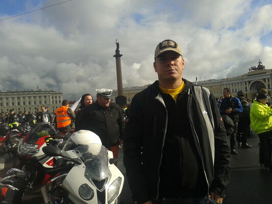  -,   Kosmich, 44 ,  