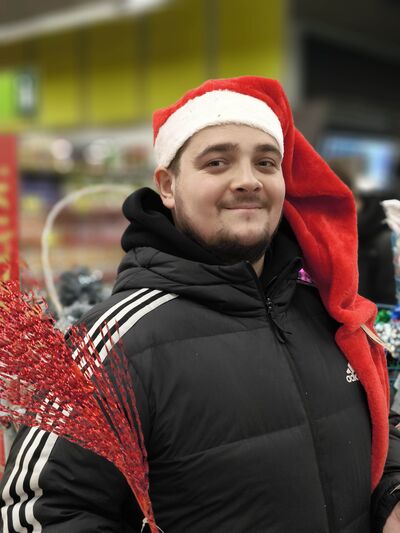  ,   Victor, 36 ,   ,   