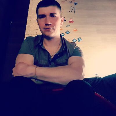  ,   Maxim, 37 ,   ,   , c 